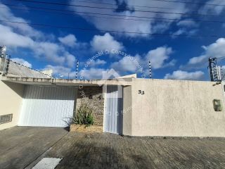 Casa à venda na Aruana | 3 Quartos, 1 Suite