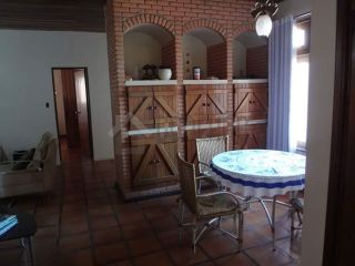 Mansão com 6 quartos na Coroa do Meio