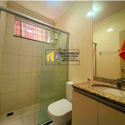 EXCELENTE Casa REFORMADA no Bairro Siqueira Campos, Ampla e Arejada! Aconchegante, no porcelanato e áreas molhadas revestidas