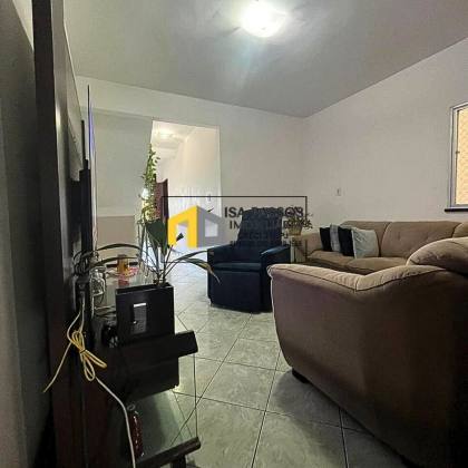 BELÍSSMA Casa Ampla com 280M² e 3 Pavimentos no Bairro VENEZA