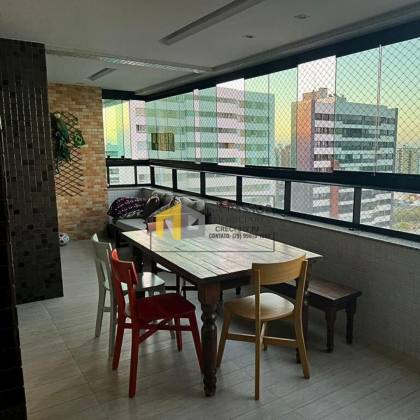 Apartamento Elegante, requintado com 148M² no EDIFÍCIO VARANDAS DO GARCIA