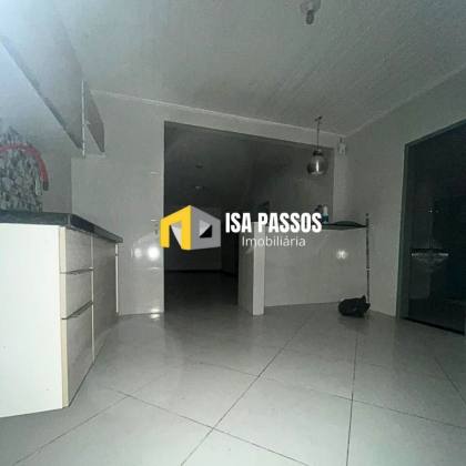 GRANDE OPORTUNIDADE! Casa no ORLANDO DANTAS com ponto comercial em local estratégico!