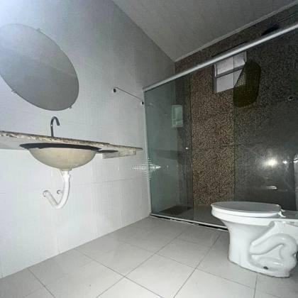 GRANDE OPORTUNIDADE! Casa no ORLANDO DANTAS com ponto comercial em local estratégico!