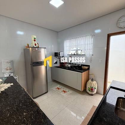 Belíssima Casa! Seu novo lar espera por você na Aruana!