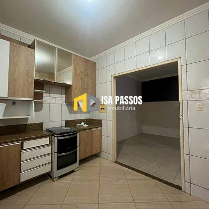 Casa aconchegante, espaçosa e toda lajeada no Santa Lúcia