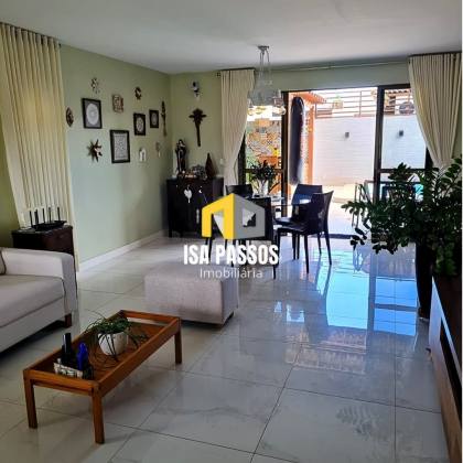 Casa com 2 Pavimentos no Condomínio Alamedas do Sol (Aruana)