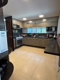 Casa no Cond. Res. Muro Alto