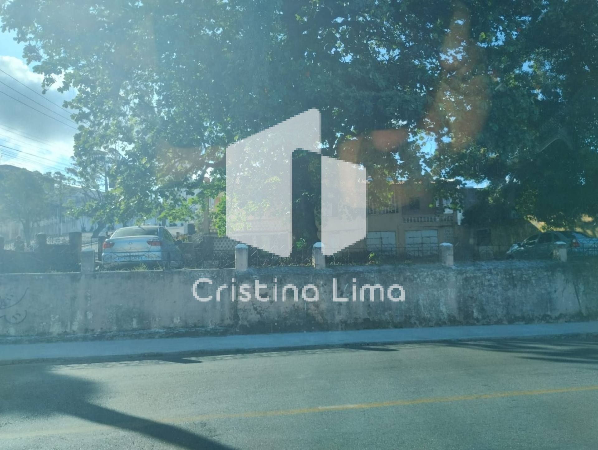 Terreno na Avenida João Ribeiro - Santo Antônio