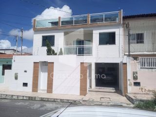 Casa Triplex no bairro Pereira Lobo