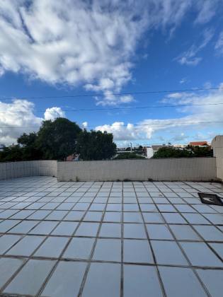 Casa triplex - Avenida João Ribeiro