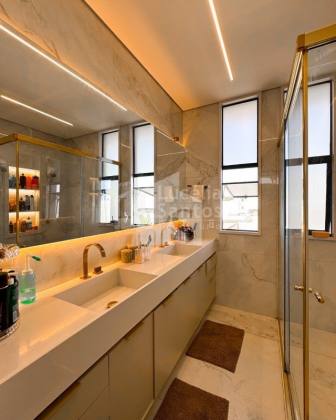 Casa Tríplex à Venda no Terras Alphaville Teresina- Teresina - PI