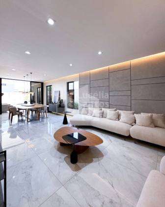 Casa Tríplex à Venda no Terras Alphaville Teresina- Teresina - PI