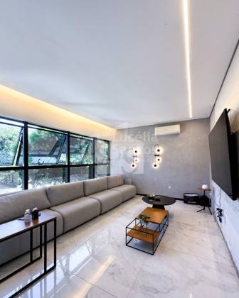 Casa Tríplex à Venda no Terras Alphaville Teresina- Teresina - PI