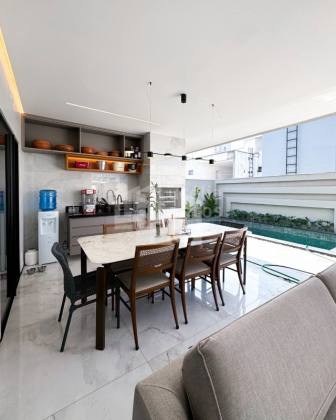 Casa Tríplex à Venda no Terras Alphaville Teresina- Teresina - PI