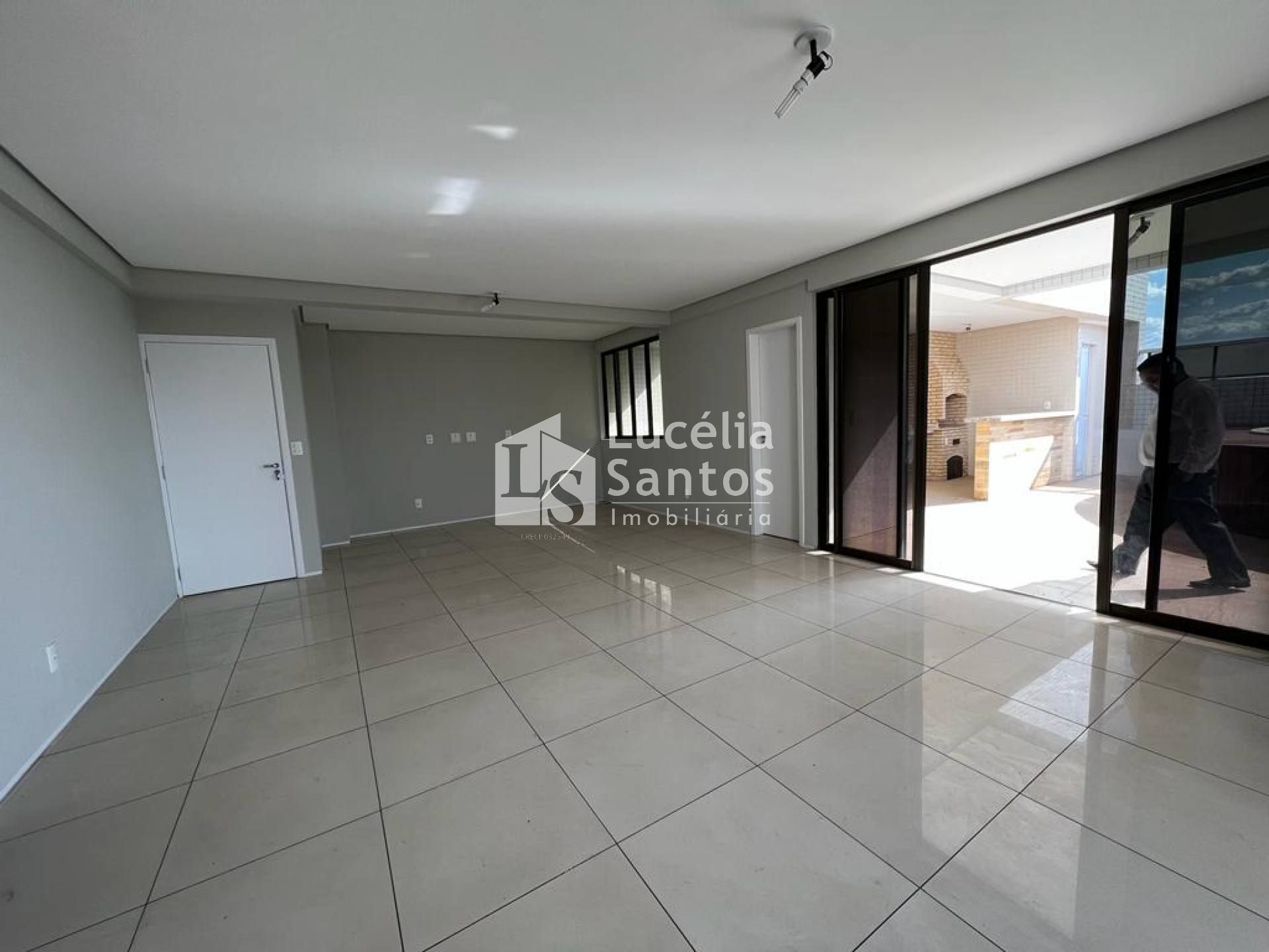 Cobertura à venda no Condomínio Poetic Teresina PI