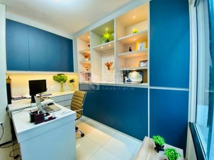 Casa duplex  à Venda no Condomínio Jardim Montevidéu