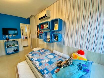 Casa duplex  à Venda no Condomínio Jardim Montevidéu