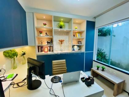 Casa duplex  à Venda no Condomínio Jardim Montevidéu