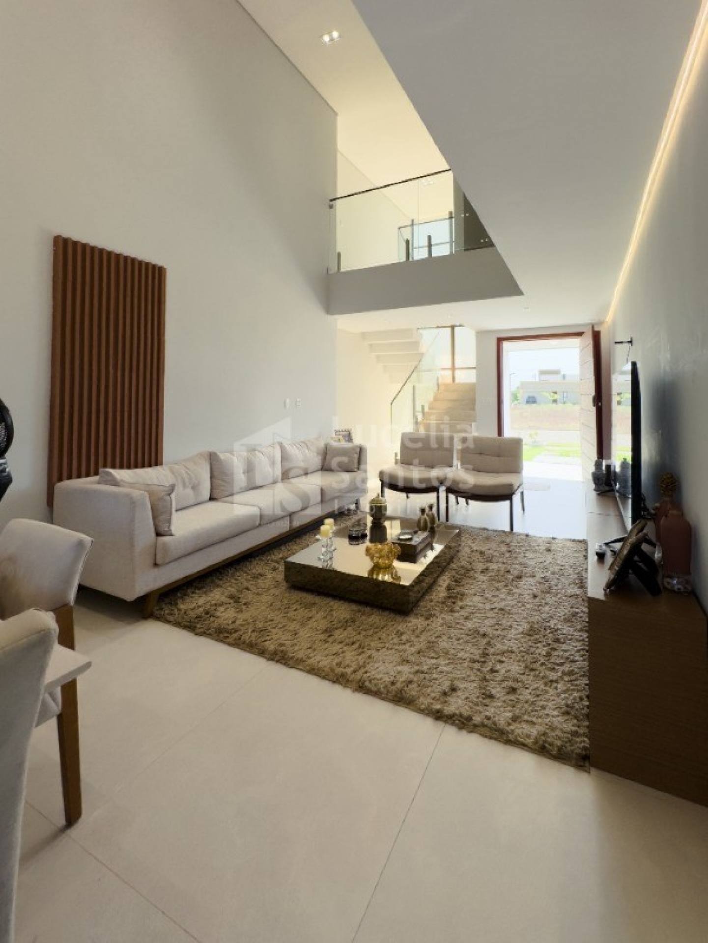 Casa Duplex à Venda no Condomínio Petrópolis Residence