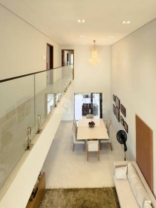 Casa Duplex à Venda no Condomínio Petrópolis Residence