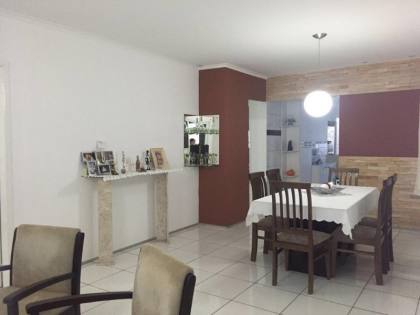 Casa Residencial à Venda no Bairro Uruguai