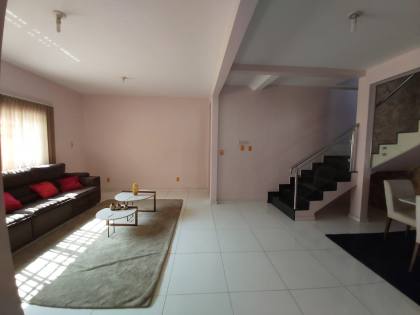 Casa Duplex na Zona Leste