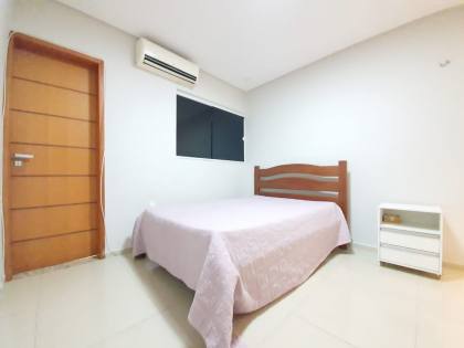 CASA À VENDA NA ZONA LESTE