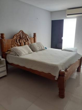 CASA À VENDA NA ZONA LESTE