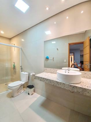 CASA À VENDA NA ZONA LESTE