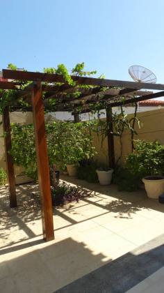 CASA DUPLEX À VENDA NO BAIRRO NOIVOS