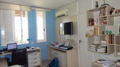 CASA DUPLEX À VENDA NO BAIRRO NOIVOS