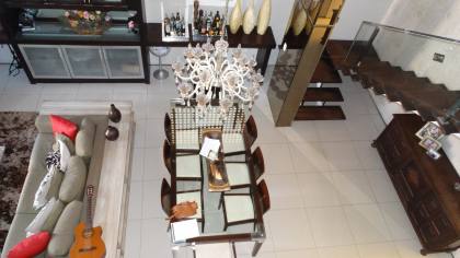 CASA DUPLEX À VENDA NO BAIRRO NOIVOS