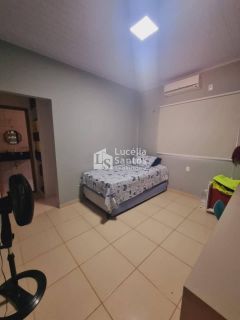 CASA À VENDA NA FAZENDA REAL 170m²