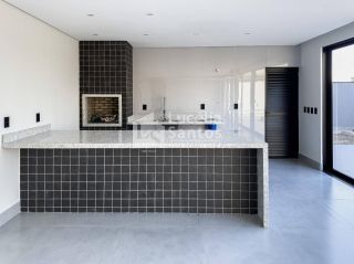 Casa à Venda no Condomínio Verana - Teresina - PI