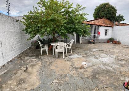 Casa Para Venda no bairro Acarape - Teresina - PI.