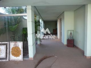 Casa Para Vender com 5 quartos sendo 5 suítes no bairro Santa Mônica em Feira De Santana