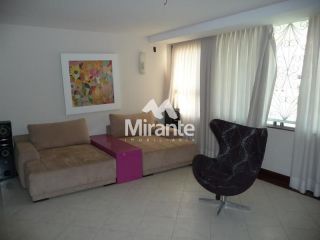 Casa Para Vender com 5 quartos sendo 5 suítes no bairro Santa Mônica em Feira De Santana