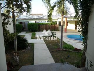 Casa Para Vender com 5 quartos sendo 5 suítes no bairro Santa Mônica em Feira De Santana