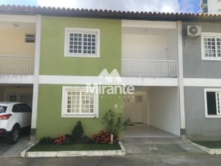 Casa de Condomínio Para Vender com 3 quartos sendo 1 suítes no bairro Santa Mônica em Feira De Santana