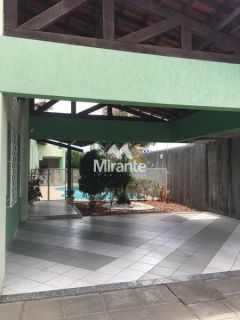 Casa Para Vender com 3 quartos sendo 1 suítes no bairro Santa Mônica em Feira De Santana