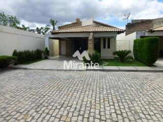 Casa de Condomínio Para Vender com 3 quartos sendo 1 suítes no bairro Brasília em Feira De Santana