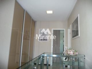 Casa Para Vender com 5 quartos sendo 5 suítes no bairro Papagaio em Feira De Santana