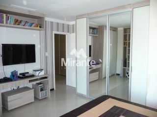 Casa Para Vender com 5 quartos sendo 5 suítes no bairro Papagaio em Feira De Santana