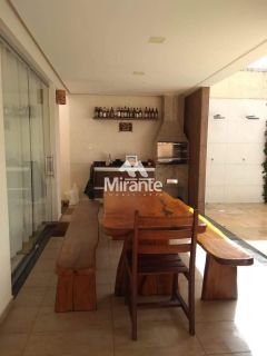 Casa de Condomínio Para Vender com 6 quartos sendo 6 suítes no bairro Região de Gervásio em Valença