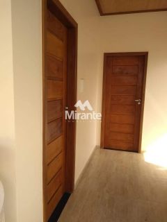 Casa de Condomínio Para Vender com 6 quartos sendo 6 suítes no bairro Região de Gervásio em Valença