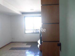 Apartamento Para Vender com 4 quartos sendo 3 suítes no bairro Kalilândia em Feira De Santana