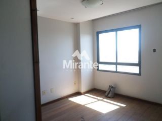 Apartamento Para Vender com 4 quartos sendo 3 suítes no bairro Kalilândia em Feira De Santana