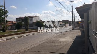 Casa Para Vender com 3 quartos no bairro Cidade Nova em Feira De Santana