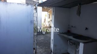 Casa Para Vender com 3 quartos no bairro Cidade Nova em Feira De Santana