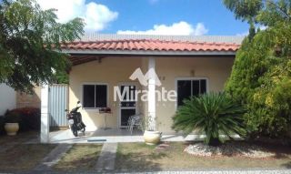 Casa de Condomínio Para Vender com 3 quartos no bairro Pedra do Descanso em Feira De Santana